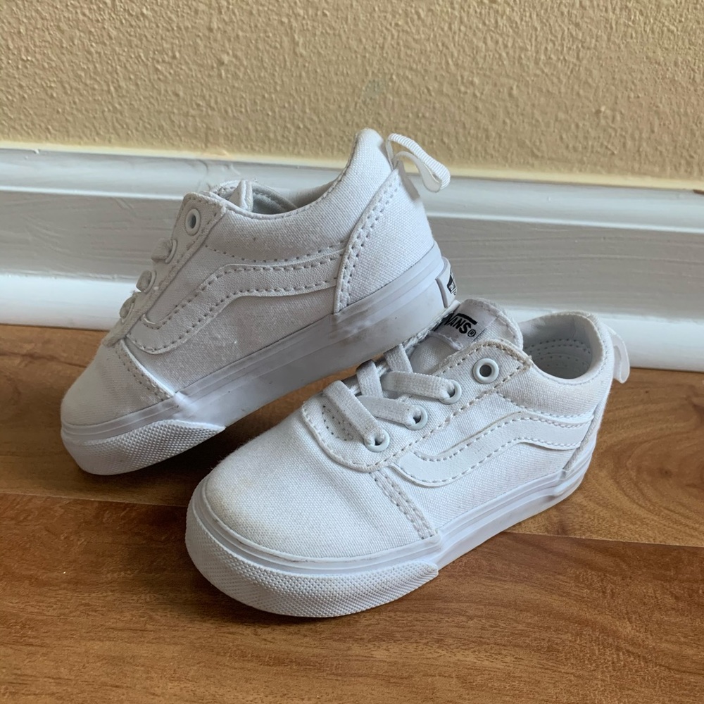 Size 6 toddler vans